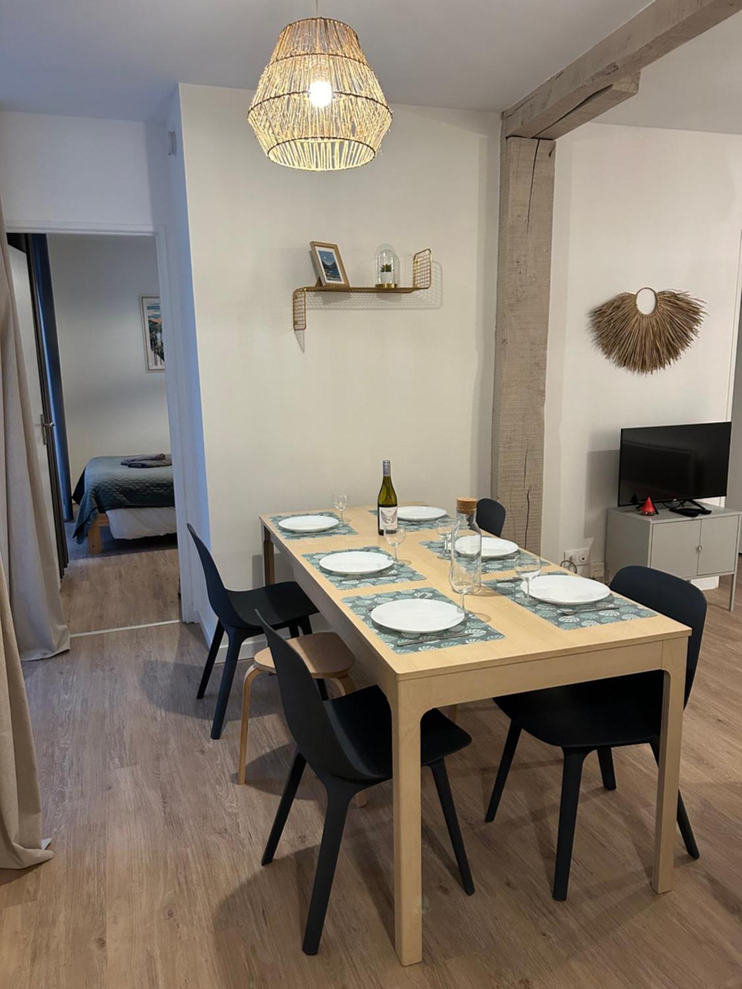 Le Patio : Appartement Chic 3 Chambres Au Coeur De По Экстерьер фото